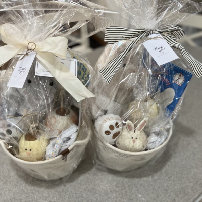 2 Apple Easter Basket